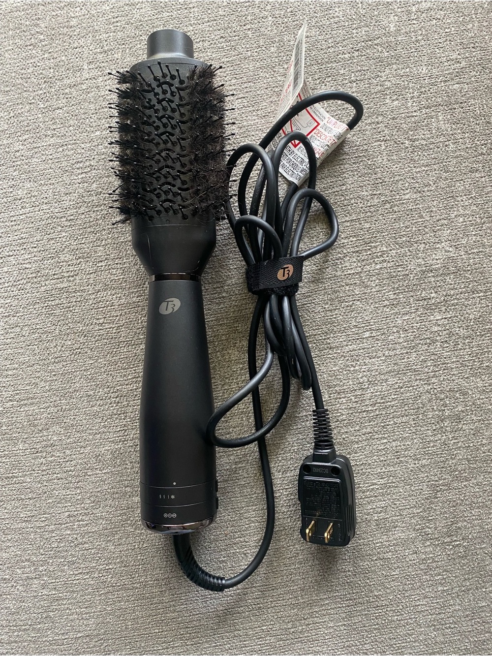 T3 Matte Black Round Heated Styling Brush